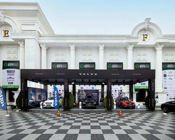 How can you choose the right motorcycle for long-distance touring?